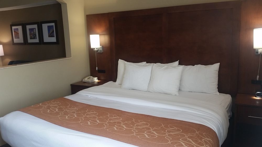 Comfort Suites Baymeadows Near Butler Blvd Jacksonville Esterno foto